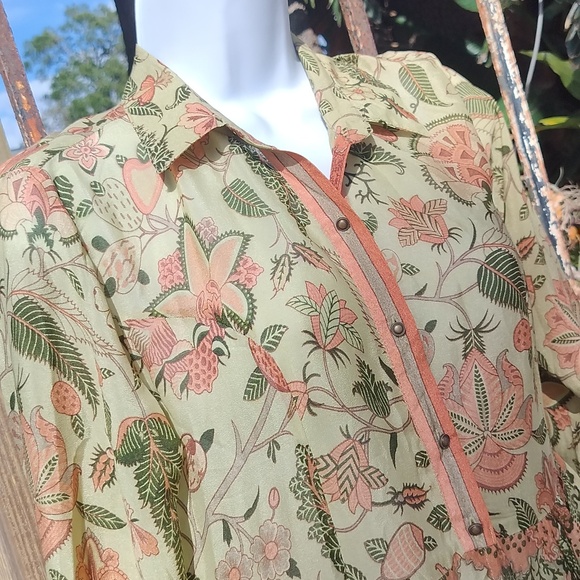 Ritu Kumar floral silky maxi size 8 - Picture 10 of 12